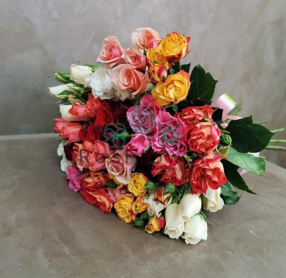 Букет цветов из: Розы в Нее