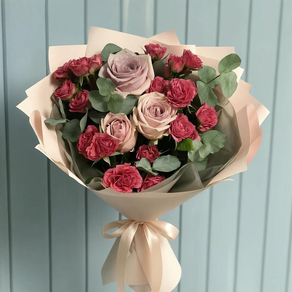 Букет цветов из: Гвоздики и Розы в Нее