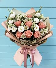 Букет цветов из:  Розы, Альстромерии и Лизиантусы #REPLACE_PRED# Нее