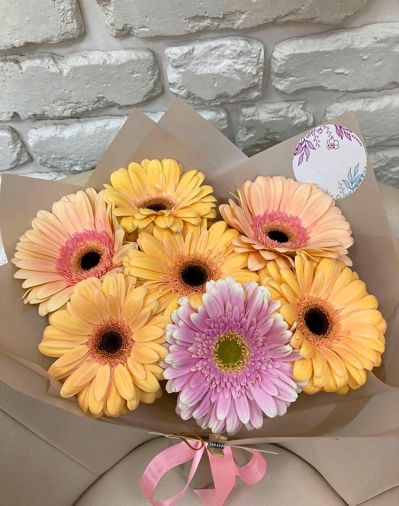 Букет цветов из: Герберы в Нее