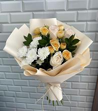 Букет цветов из:  Розы и Хризантемы в Нее