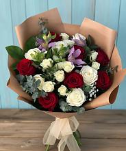 Букет цветов из:  Розы и Альстромерии в Нее