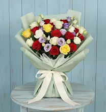 Букет цветов из:  Розы в Нее
