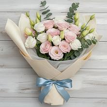 Букет цветов из:  Лизиантусы в Нее