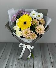 Букет цветов из:  Розы, Герберы и Хризантемы в Нее