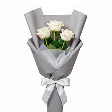 Букет 3 белые розы в Нее