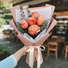 Букет цветов из:  Розы в Нее