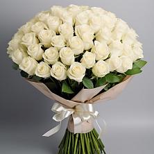 Букет 101 беля роза Белоснежка в Нее