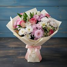 Букет цветов из:  Хризантемы, Альстромерии и Розы в Нее