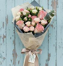 Букет цветов из:  Розы #REPLACE_PRED# Нее