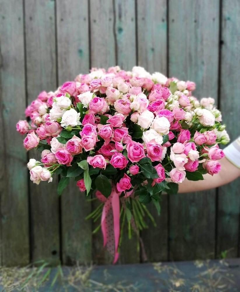 Букет Розовые кустовые розы Натали и Лав Лидия в Нее