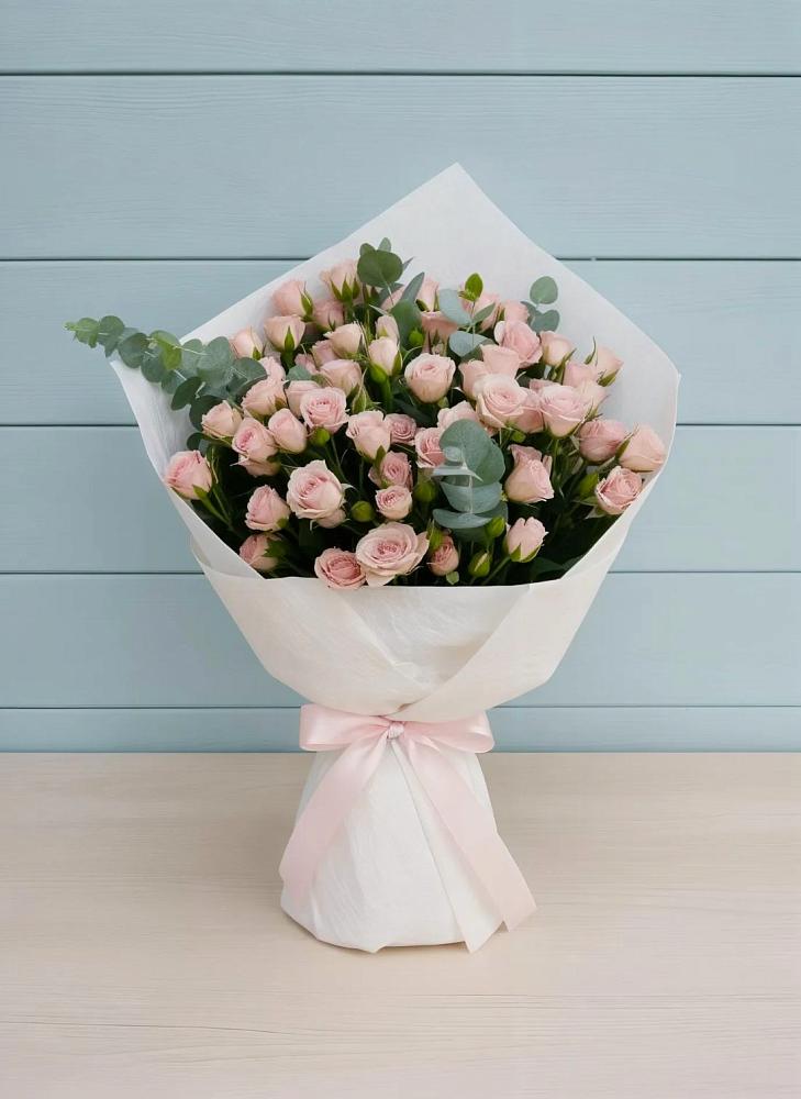 Букет цветов из: Розы в Нее