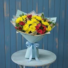 Букет цветов из:  Альстромерии и Хризантемы в Нее