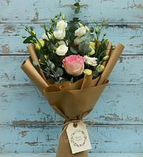 Букет цветов из:  Розы и Лизиантусы #REPLACE_PRED# Нее