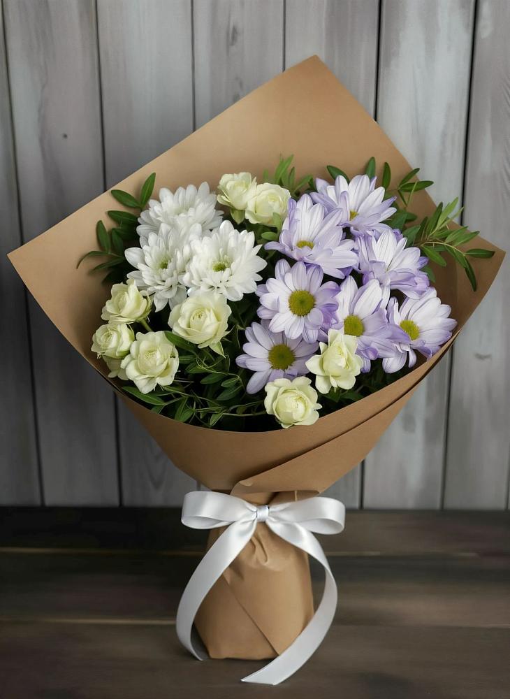 Букет цветов из: Хризантемы и Розы в Нее