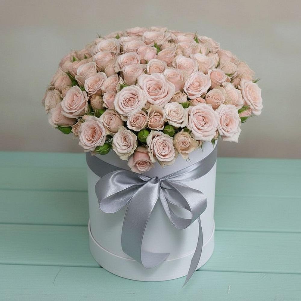 Цветочная композиция из Розы в шляпной коробке в Нее